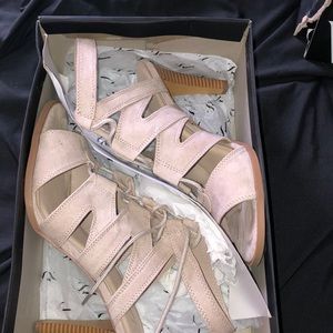 nude heels